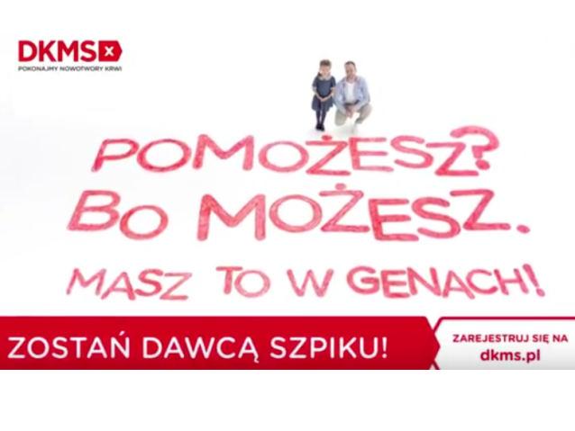 ojciec z dzieckiem nad napisem Pomożesz? Bo możesz. Masz to w genach!