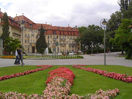 Na zdjęciu: centrum części uzdrowiskowej. Fot.: arch. autorki